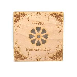 Flores del Día de las Madres - Tarjeta de madera personalizada con soporte y sobre- Precioso regalo único