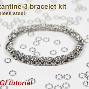 Op de afbeelding: Een kit om een ​​Byzantijnse-3 armband van roestvrij staal te maken. De kit bevat 1,0 mm (19swg) sprongringen en een CGI-tutorial.