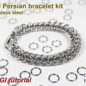 Peut inclure: Kit complet de bracelet persan en acier inoxydable. L'image montre un bracelet terminé avec un fermoir, entouré d'anneaux métalliques. Le texte sur l'image indique "Full Persian bracelet kit Stainless steel + CGI tutorial 1.4mm 17swg."