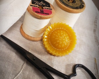 Beeswax Cake for Hand Sewing - Sunflower - Thread Conditioner Waxer