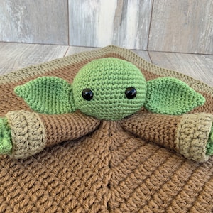 PATTERN: Crochet Baby Yoda Inspired Lovey, Baby Alien Lovey, The Child inspired lovey, PDF digital download, security blanket, lovey image 4