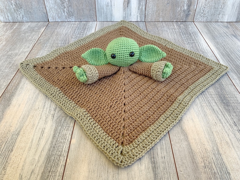 PATTERN: Crochet Baby Yoda Inspired Lovey, Baby Alien Lovey, The Child inspired lovey, PDF digital download, security blanket, lovey image 3