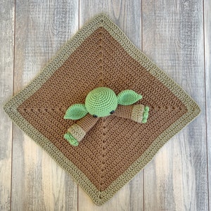 PATTERN: Crochet Baby Yoda Inspired Lovey, Baby Alien Lovey, The Child inspired lovey, PDF digital download, security blanket, lovey image 9