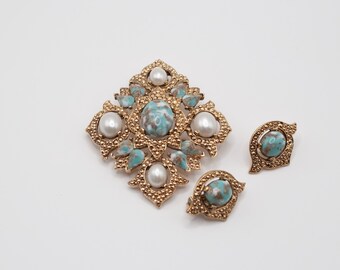 Vintage Sarah Coventry Brooch and Earring Set