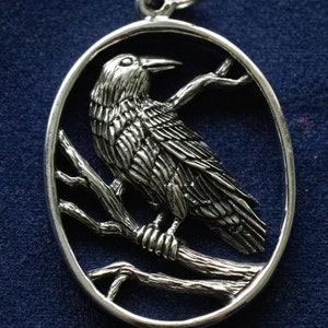 925 Sterling Silver Raven in Oval Frame Charm