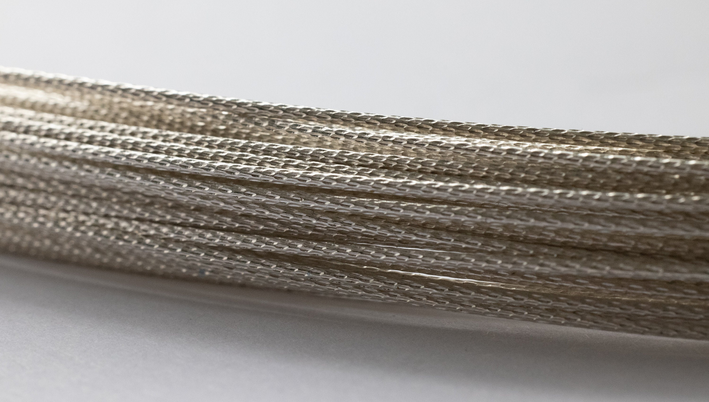 925 Sterling Silver Sparkle Pattern Round Wire