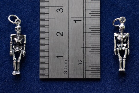 Ciondolo Teschio In Argento Per Uomo E Donna Con Texture Ossidate, Ciondolo Memento Mori - Italia - Foto 3