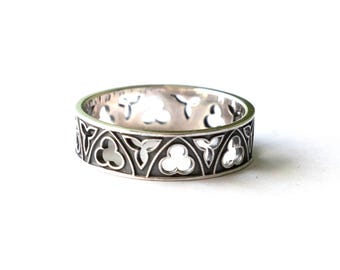 925 Sterling Silver Gothic Window Band Ring