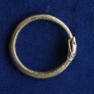 Bague serpent Ouroboros en bronze