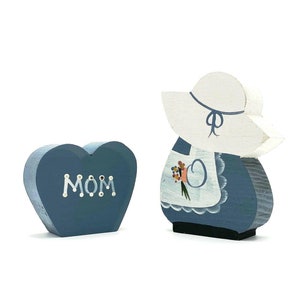 Wood Mothers Day Shelf Sitters Hand Painted Rustic Mom and Heart 2 Pc Set