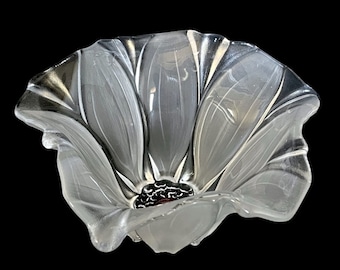 Vintage Walther Glas Flower Petal Bowl Susana Clear Satin Frosted