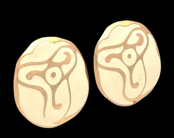 Vintage Cream Gold Swirl Abstract Enamel Post Statement Earrings 1 1/2 inch