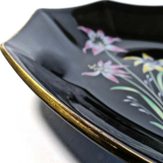 Seizan Fine China Bowl Zen Pattern Black Gold Trim Flowers