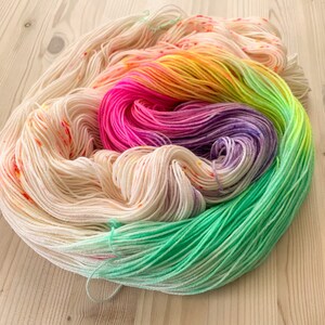 Hand dyed ivory speckled yarn with pastel rainbow speckled sock yarn Unicorn Cupcake pastel rainbow sock yarn image 3