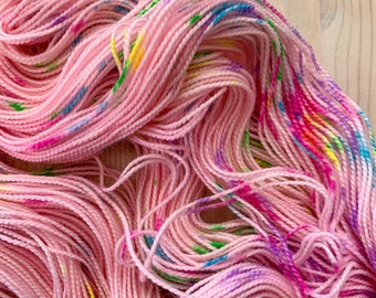 Speckled pastel sock yarn | Hand dyed pink pastel yarn with rainbow speckles - Funfetti (pink)