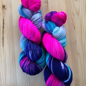 Hand dyed fingering sock yarn, superwash merino, pink, navy blue and neon blue yarn - Rave