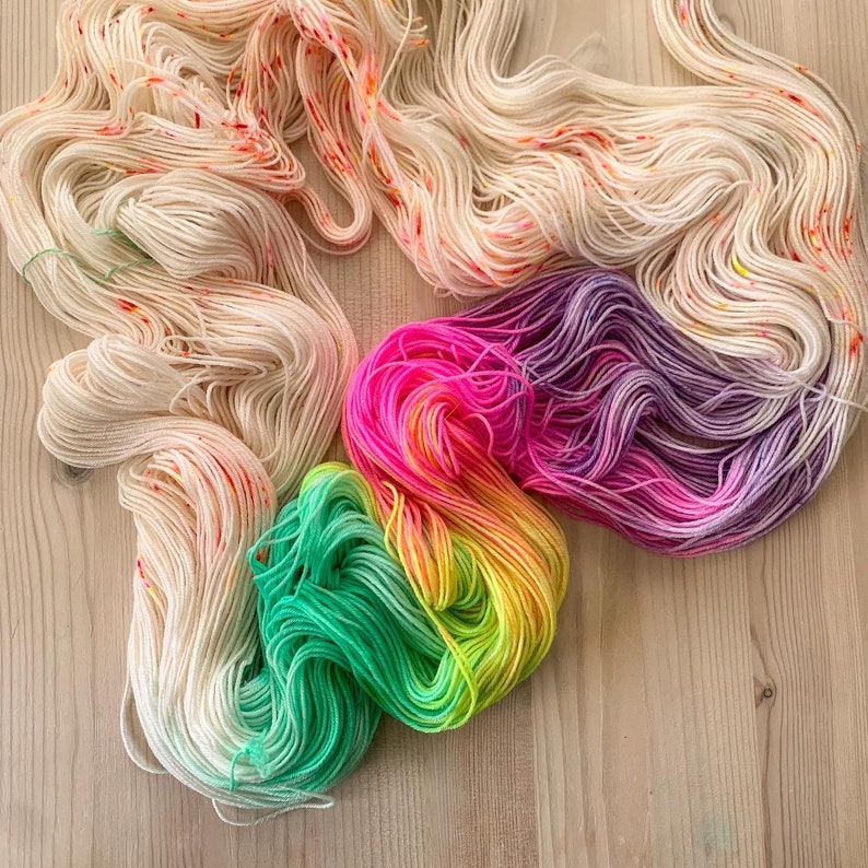 Hand dyed ivory speckled yarn with pastel rainbow speckled sock yarn Unicorn Cupcake pastel rainbow sock yarn image 1