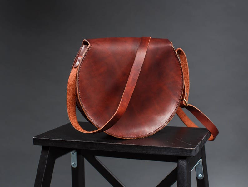 Round Crossbody Bag Brown