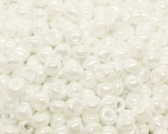 Glass seed beads 6/0 (4mm) White