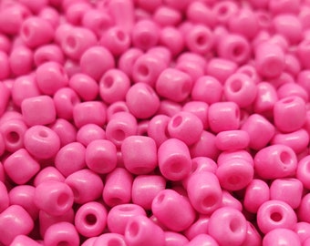 Glass seed beads 6/0 (4mm) pink