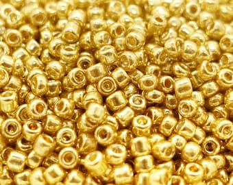 10g Glass seed beads 8/0 (3mm) color: yellow gold
