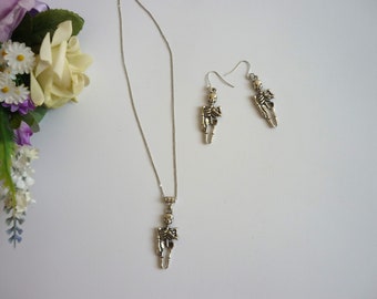 Conjunto de colar e brincos de esqueleto: joias assustadoras para o Halloween