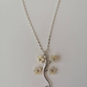 Salamander Necklace, Gecko Choker Necklace, Animal Pendant Necklace, Shell Flowers, Long Dainty Silver Link Chain image 5