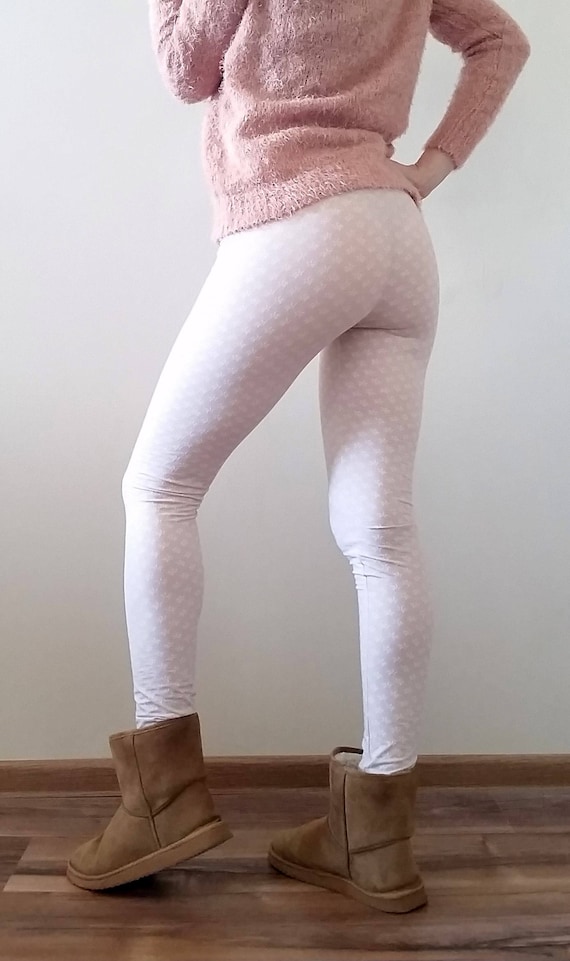 beige yoga pants