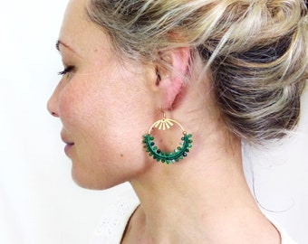 Little hoops earrings made of micro macrame and green jade
