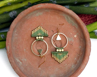Khaki green arrow hoops earrings made of macrame and miyuki delice beads