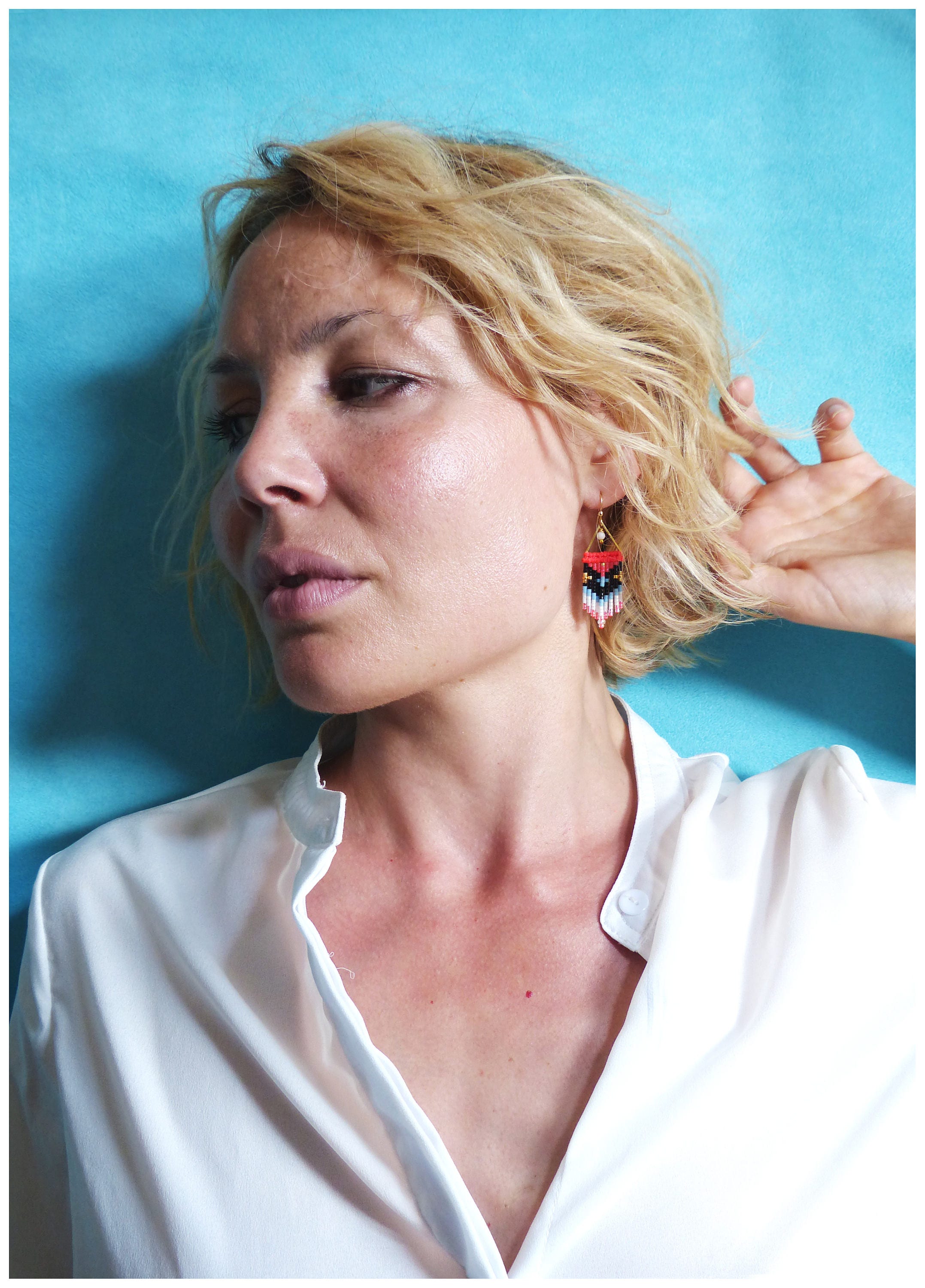 Longues boucles d'oreilles bohème tissées en micromacramé et franges