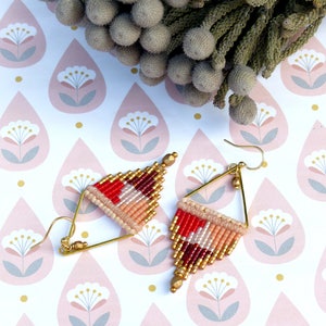 Shades of pink red and peach triangle earrings made of micromacrame and miyuki delicas seed beads image 3