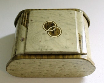 Vintage Art Deco Cigarette Box in Metal