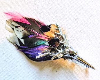 Broche vintage escocés con cabeza de ciervo, pluma, cristal de amatista artificial, prendedor para falda escocesa de las Tierras Altas, ojal