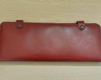 Estuche de viaje de cuero vintage para corbatas, organizador de corbatas colgantes Ty King