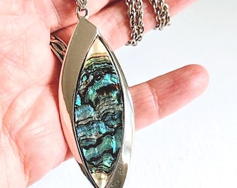 Vintage Modernist Geometric Pendant by Exquisite, Silver Tone & Shell Necklace