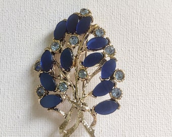 Royal Blue Moonglow Lucite Brooch, Vintage Flower Spray Pin