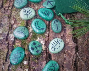 Witches Runes - Woodsy