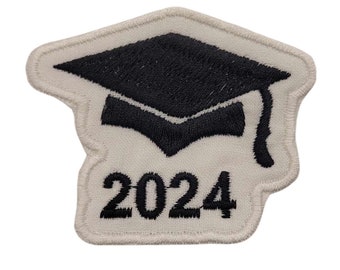 Écusson du chapeau de graduation 2024 à repasser