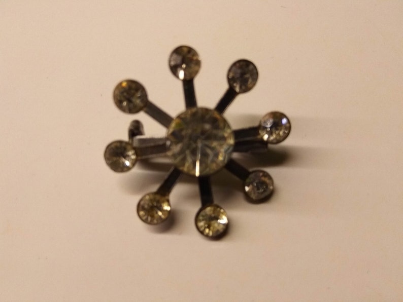 Vintage Snowflake Brooch Silver Metal /& White Rhinestones # 372
