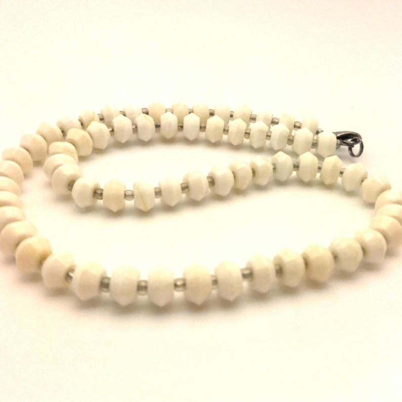 Vintage Beaded Women Necklace White Sponge Coral Silver Plated Toogle Clasp Long 18.5