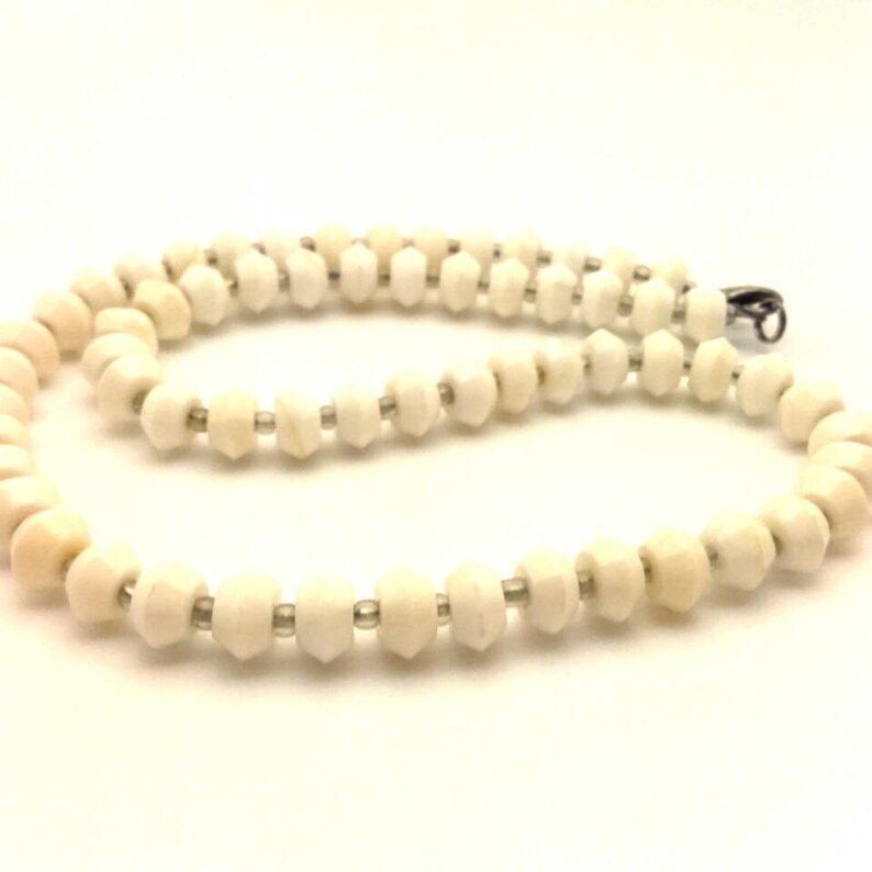 Vintage Beaded Women Necklace White Sponge Coral Silver Plated Toogle Clasp Long 18.5