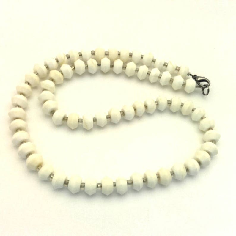 Vintage Beaded Women Necklace White Sponge Coral Silver Plated Toogle Clasp Long 18.5