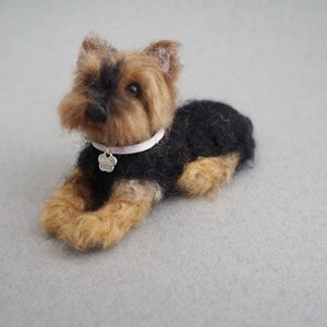 Needle Felted Dog Yorkie, Yorkshire Terrier Puppy, Custom Pet Portrait Sculpture Wool Felt Animal, Handmade Pet Replica Miniature, Blythe image 2