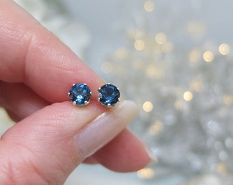 London blue topaz earrings - Blue topaz earrings - Sterling silver earstuds - Inky blue earrings - Blue stud earrings - Teal earrings