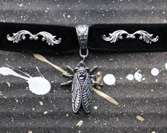 gothic witch nugoth vampire cicada moth choker necklace "Beetlejuice"