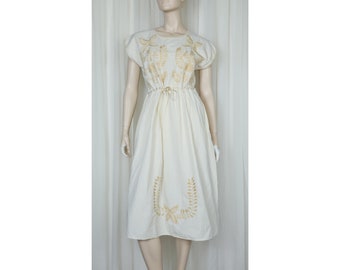 Vtg 70s homespun cotton embroidered peasant dress S/M/L
