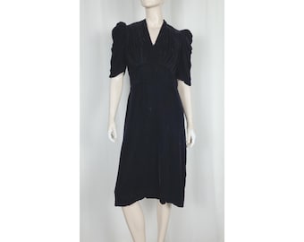Vtg 1940s silk velvet dress black M 32 waist *As is*