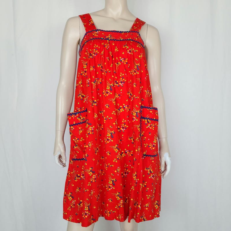FLORAL PRINT SMOCKED DRESS