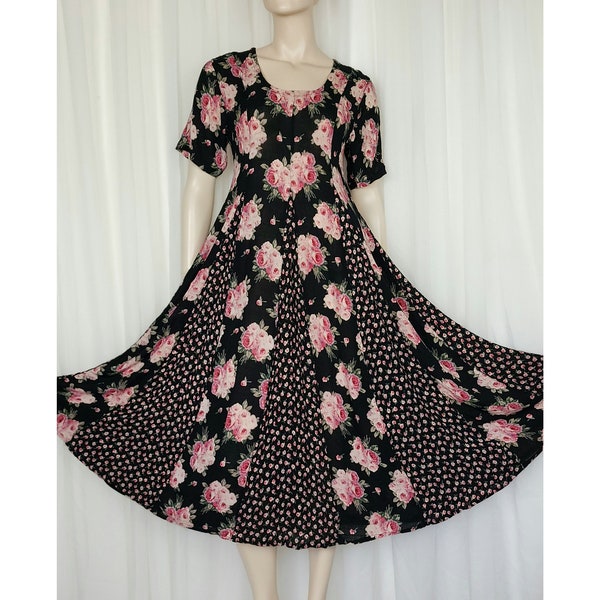 Vintage 90s Nostalgia black floral gored crinkle rayon grunge cottage maiden maxi dress S/M/L